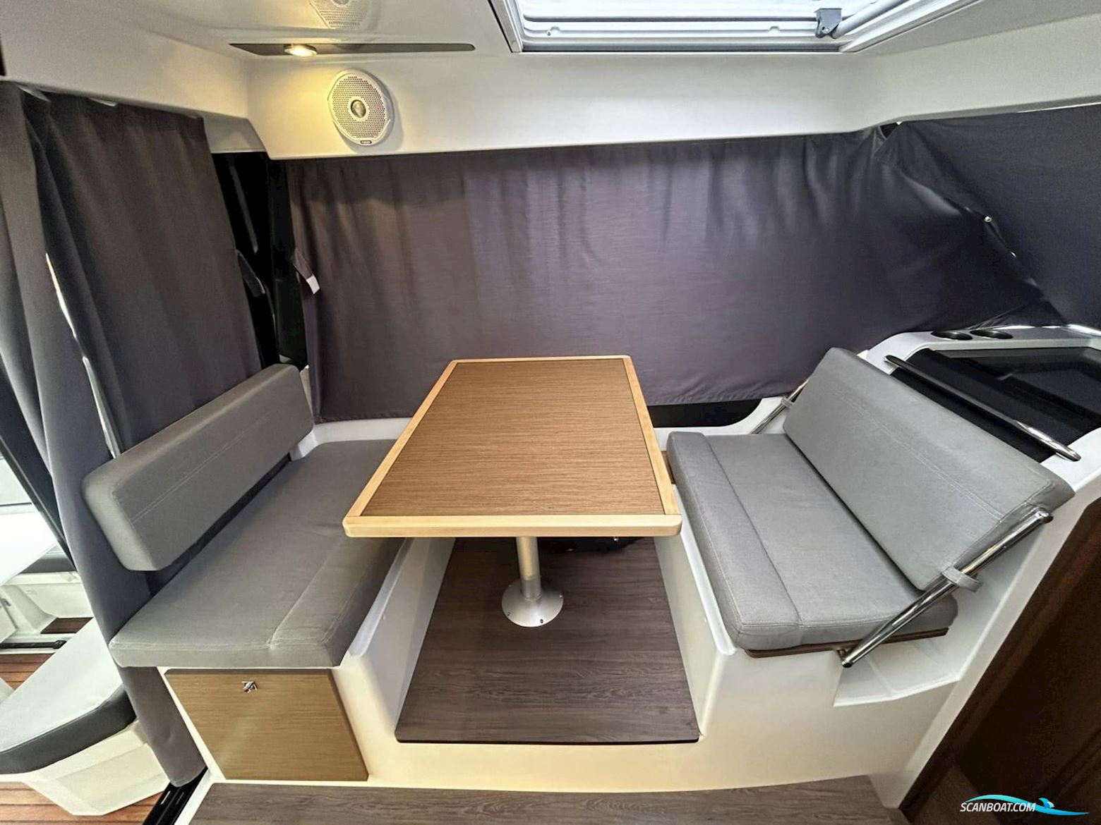 Jeanneau Merry Fisher 895