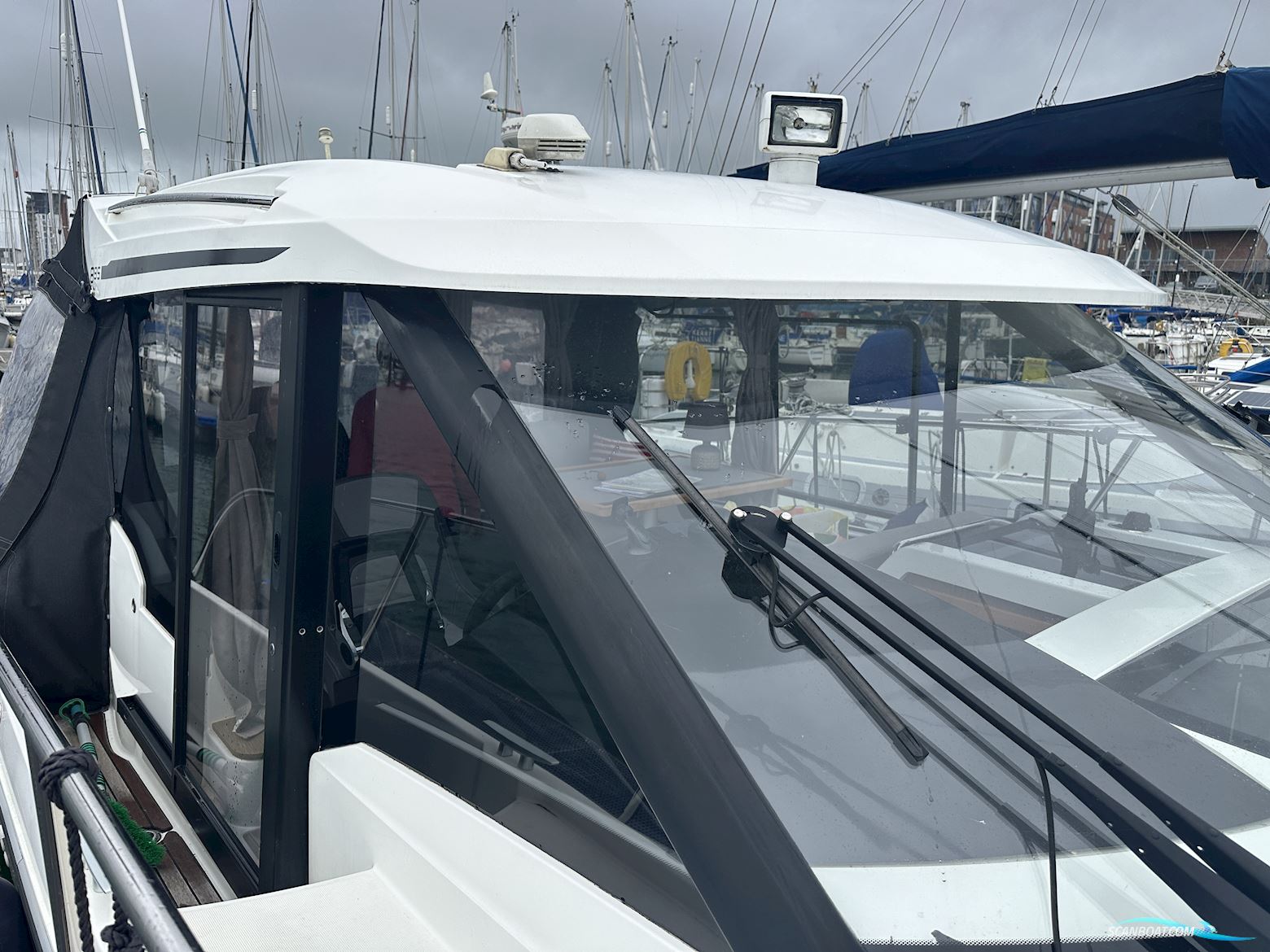 Jeanneau Merry Fisher 895