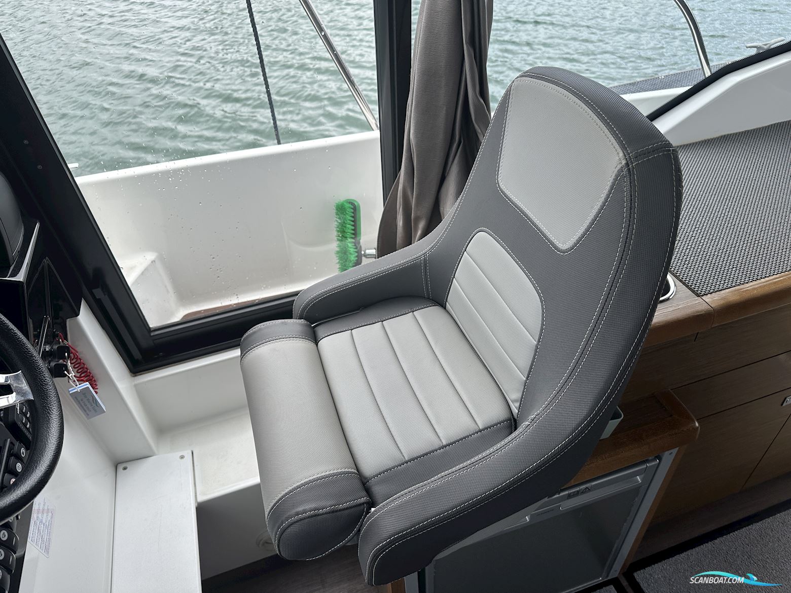 Jeanneau Merry Fisher 895