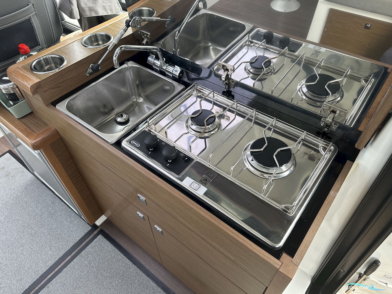 Jeanneau Merry Fisher 895