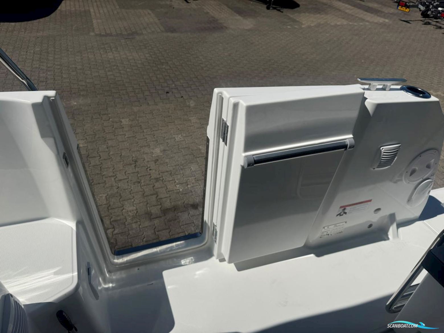 Jeanneau Merry Fisher 895 serie 2. Dit schip is aanwezig op de Yamaha stand van hiswa te water 2026.