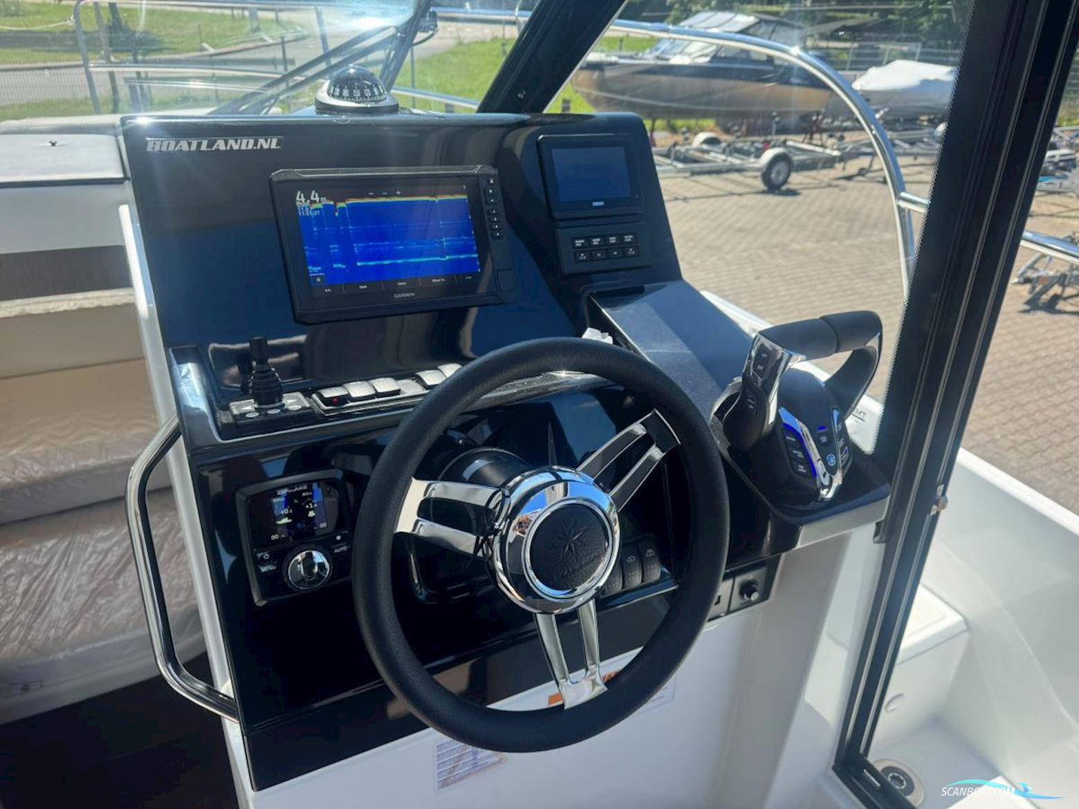 Jeanneau Merry Fisher 895 serie 2. Dit schip is aanwezig op de Yamaha stand van hiswa te water 2026.