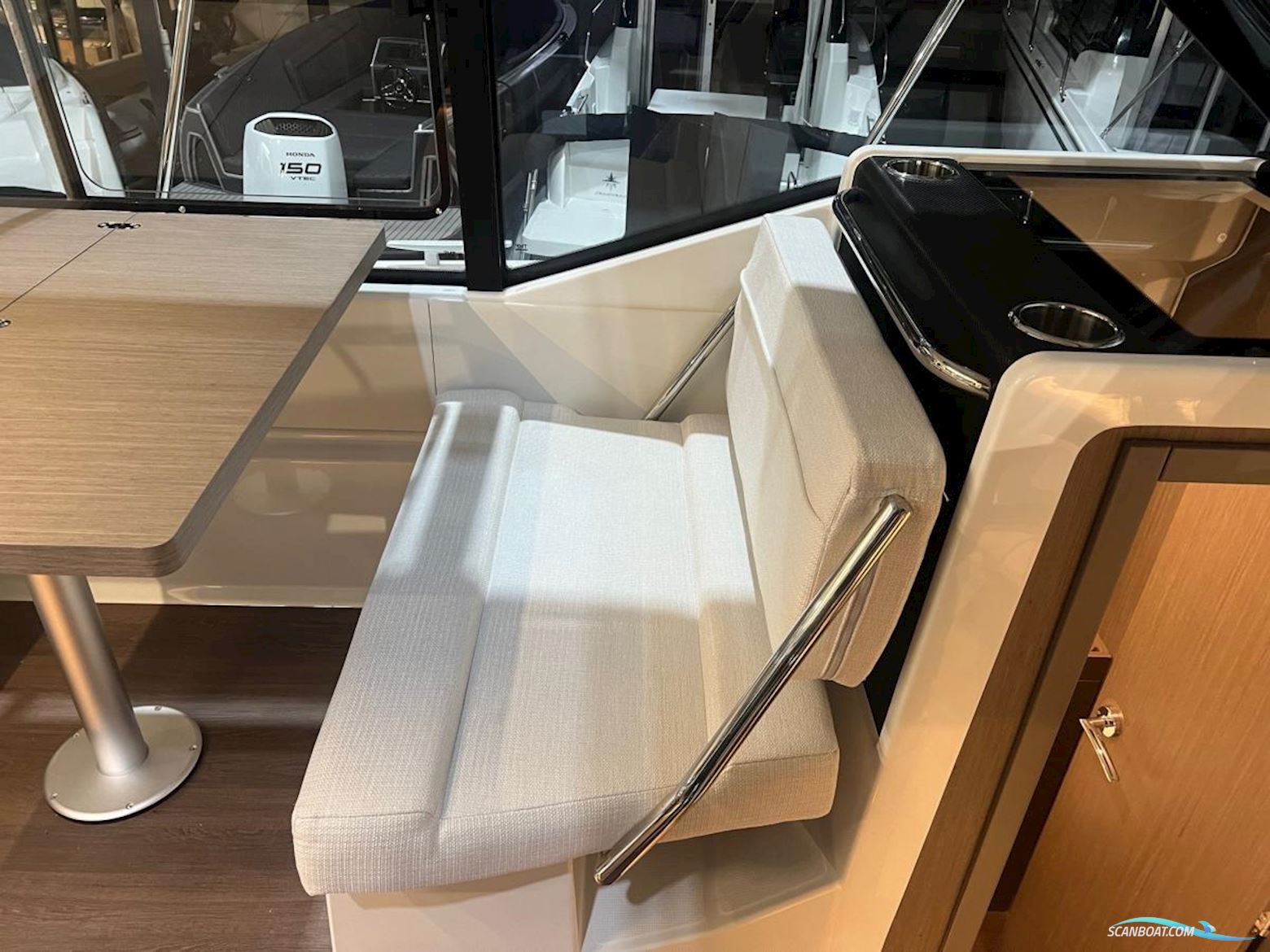 Jeanneau Merry Fisher 895 serie 2. Dit schip is aanwezig op de Yamaha stand van hiswa te water 2026.