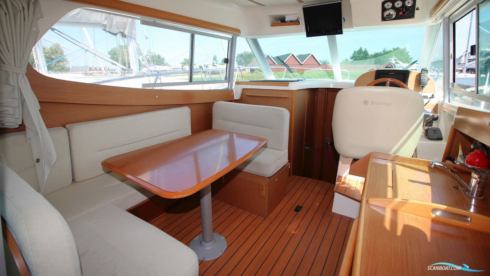 Jeanneau MF 925 Fly