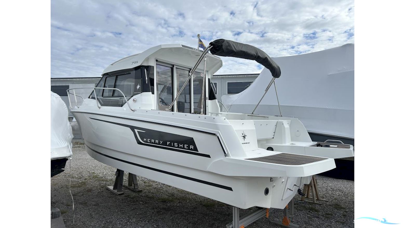 JEANNEAU MOTORBÅT 795 MERRY FISHER CABIN