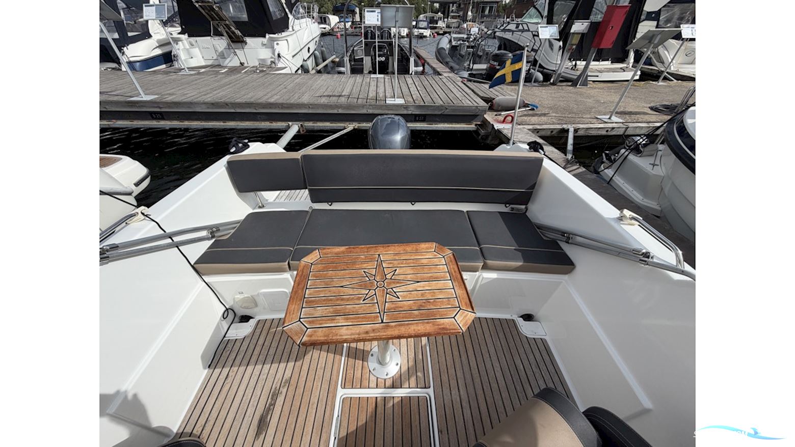 Jeanneau Motorbåt Cap Camarat 6.5 BR