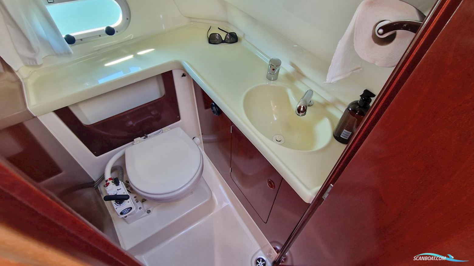 Jeanneau Motorbåt Leader 805