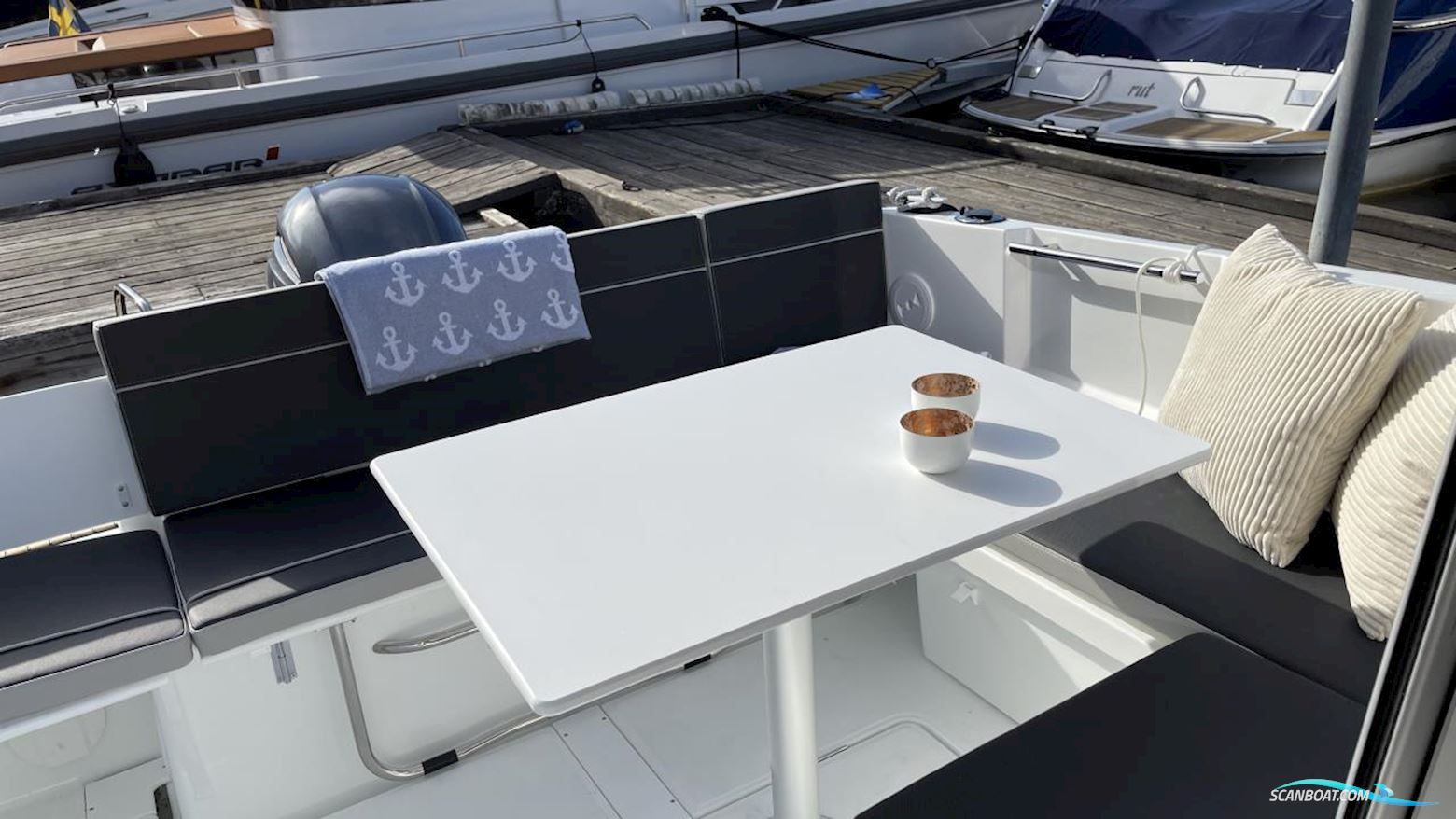 JEANNEAU MOTORBÅT MERRY FISHER 695 SÉRIE 2