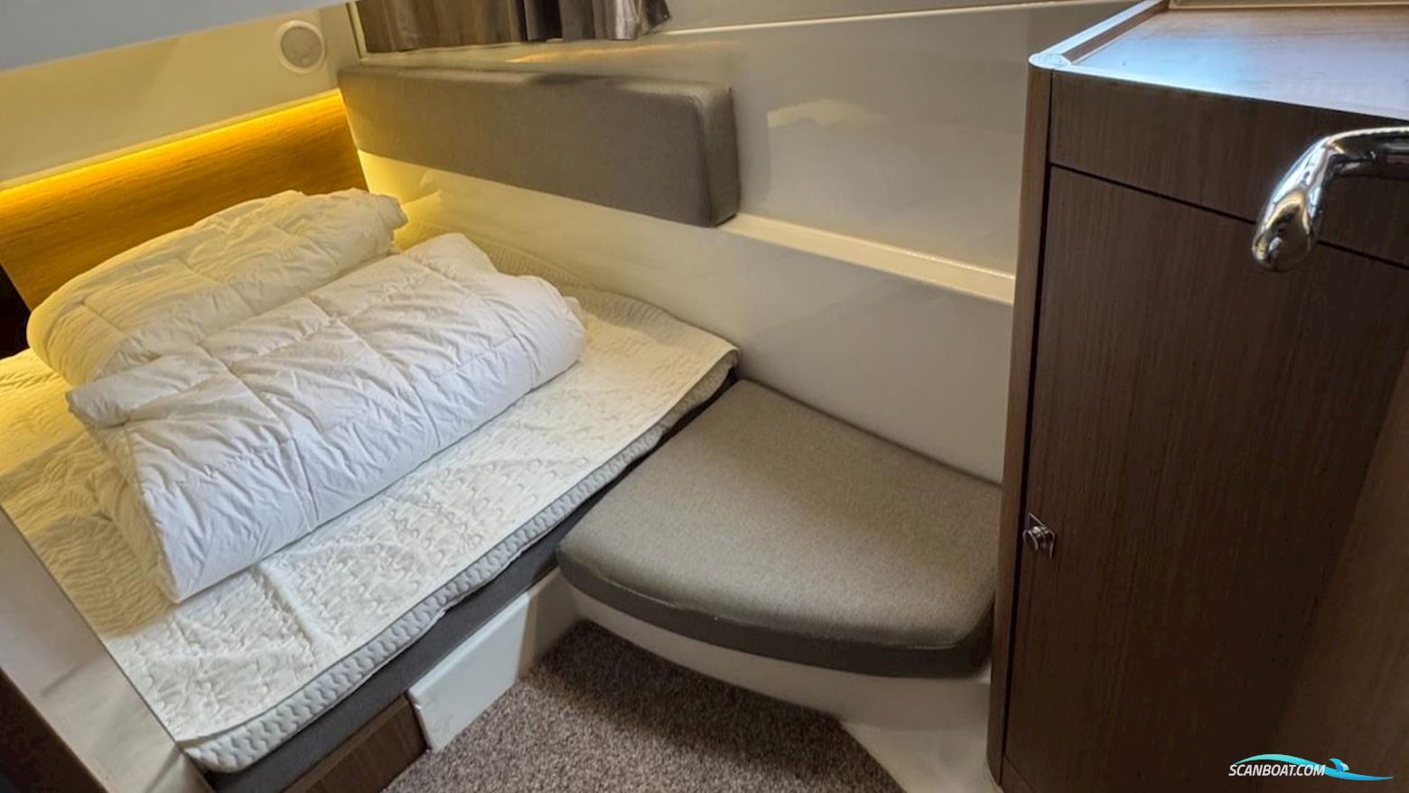 JEANNEAU MOTORBÅT MERRY FISHER 895