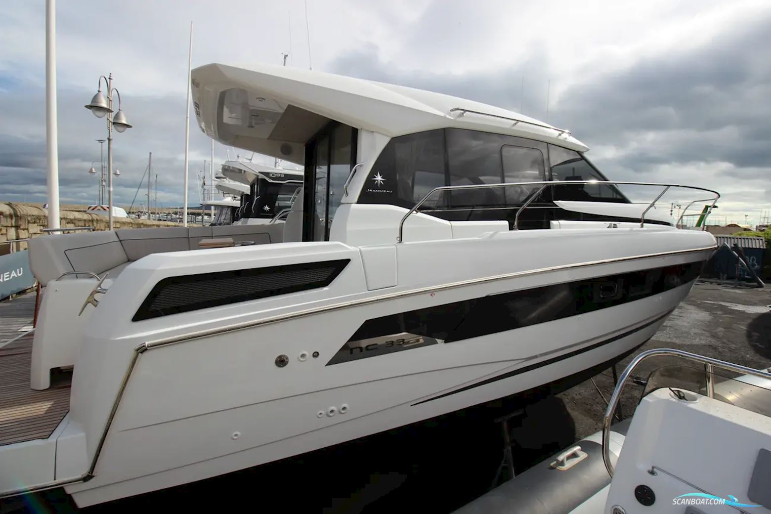 Jeanneau NC 33