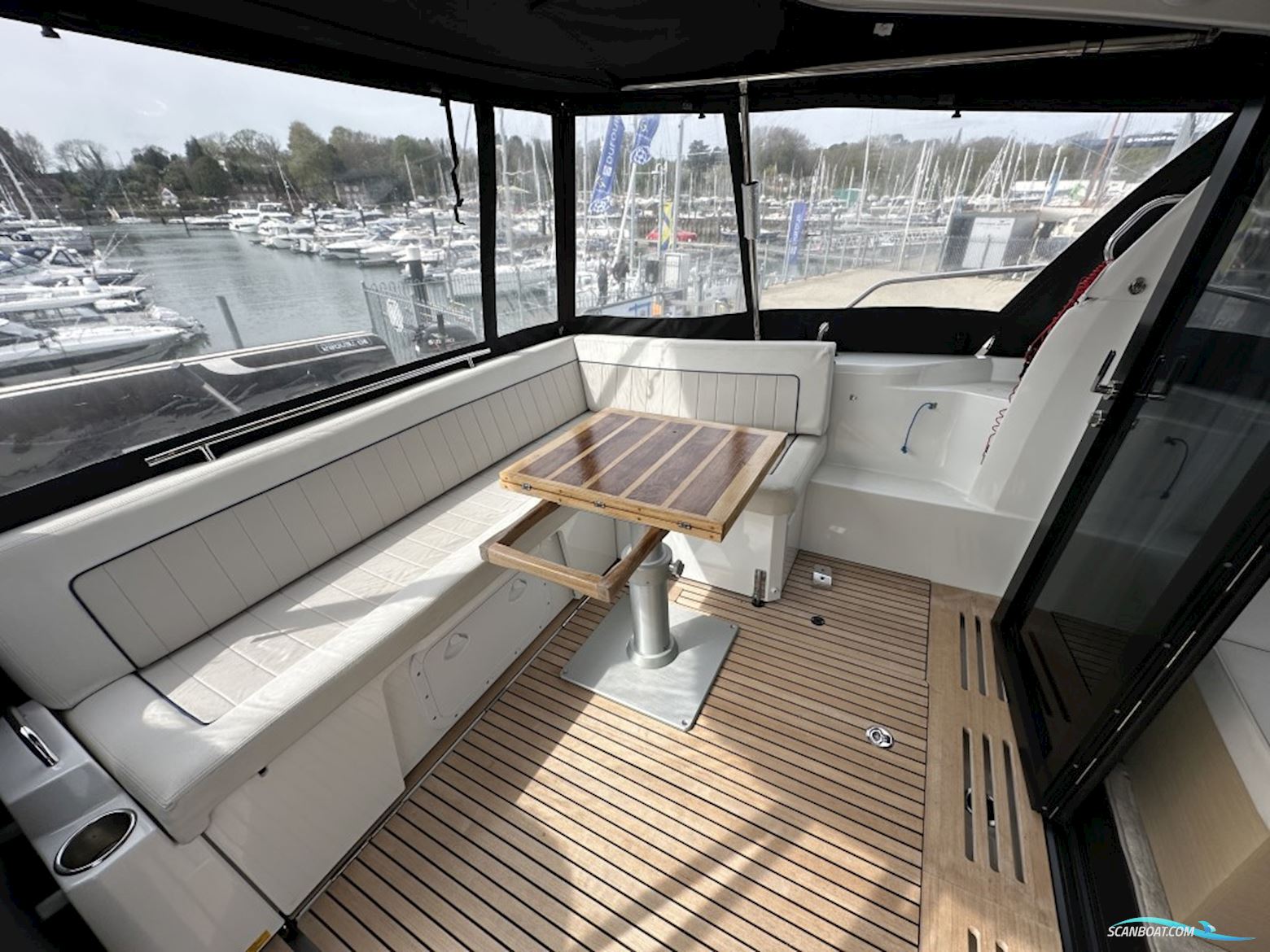 Jeanneau NC 37