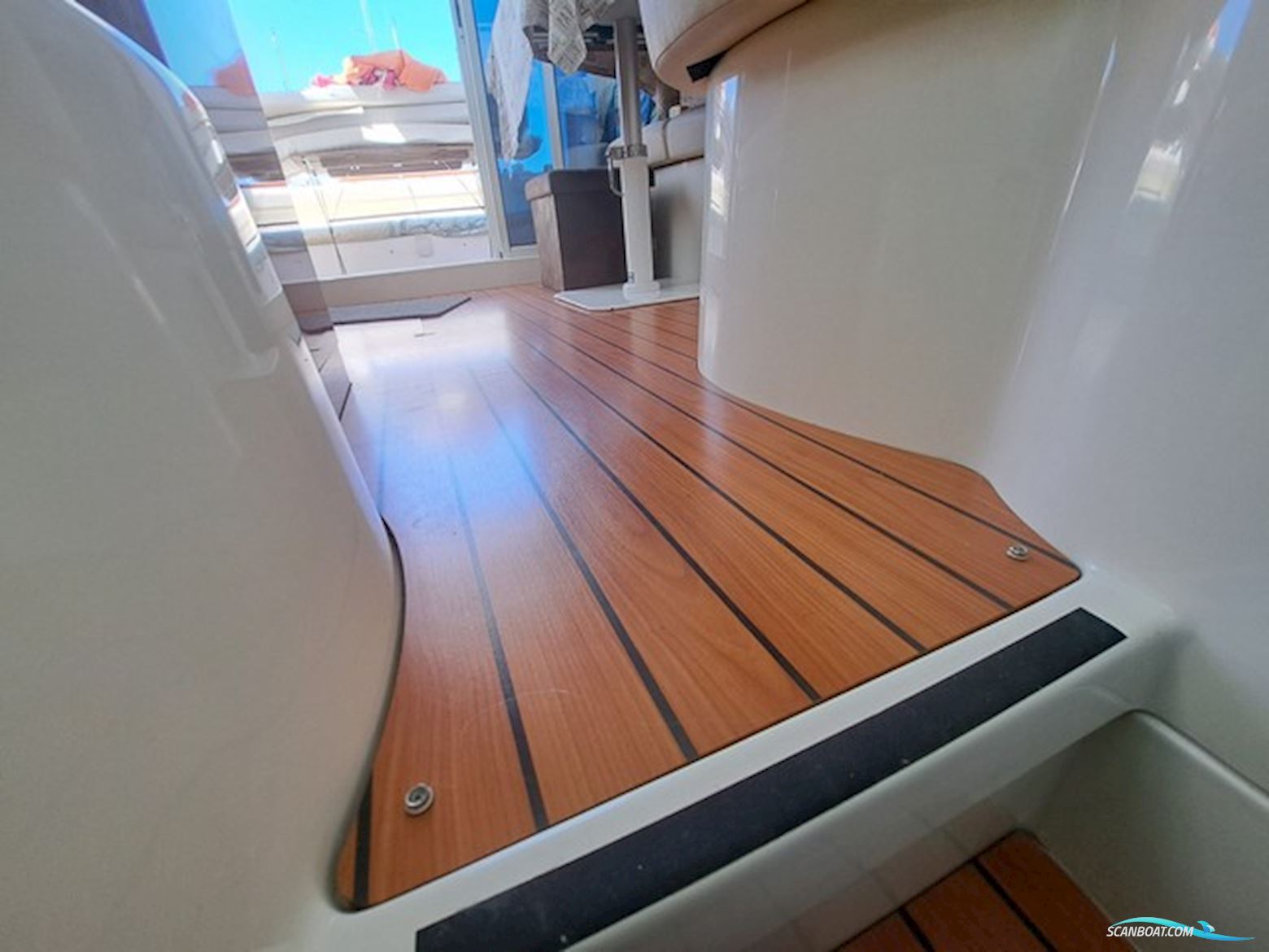 Jeanneau Prestige 32 Fly