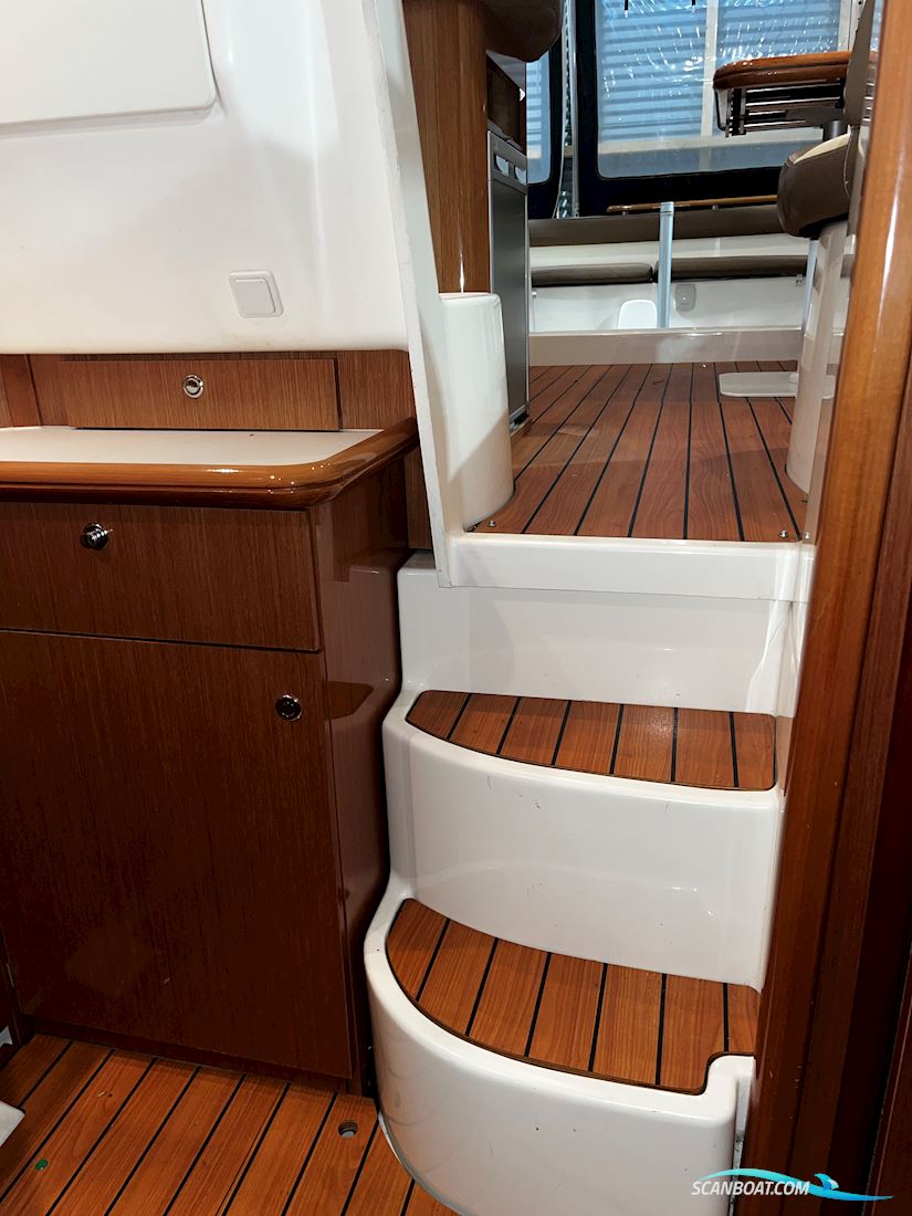 Jeanneau Prestige 32 Fly