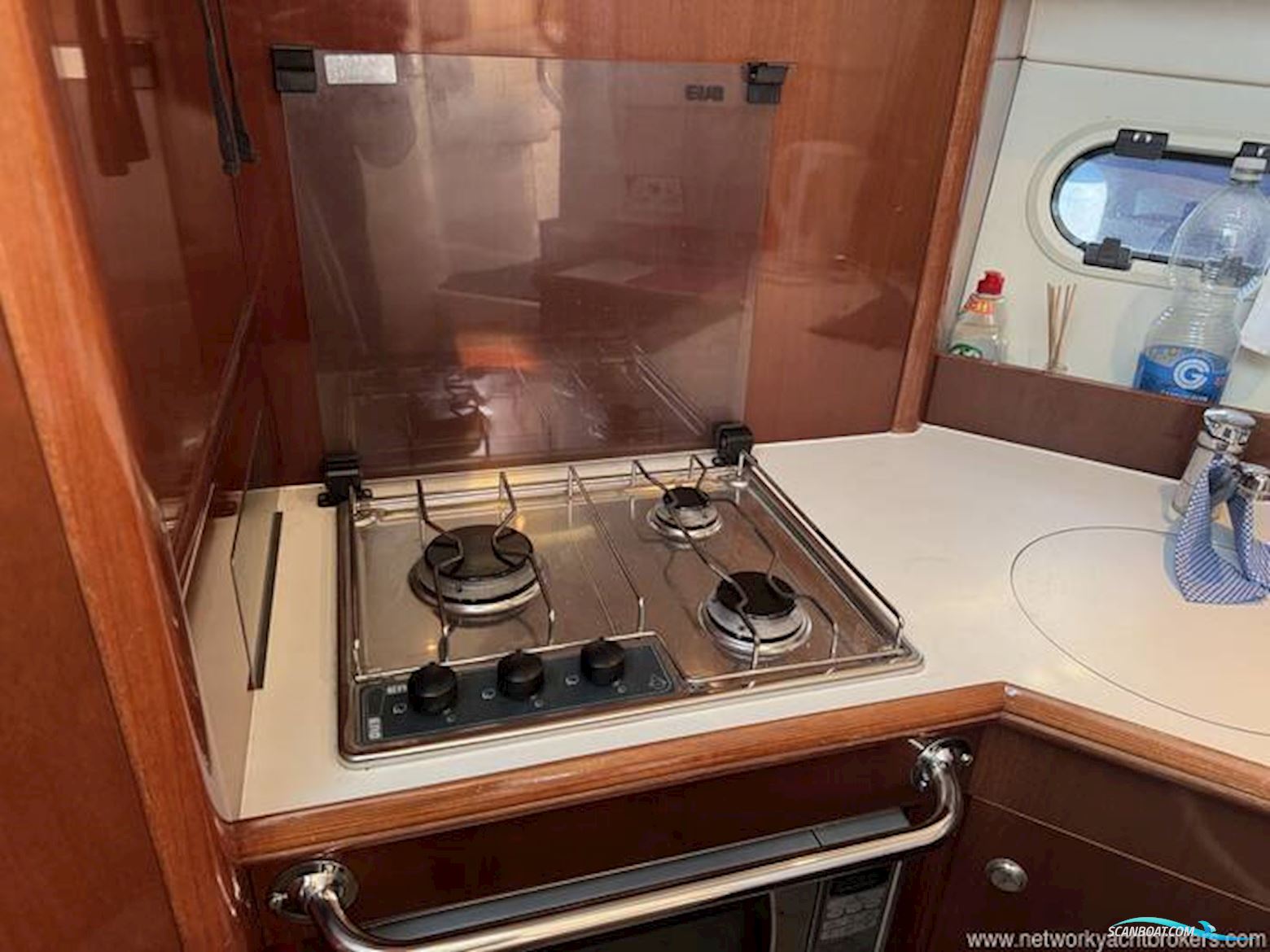 Jeanneau Prestige 32