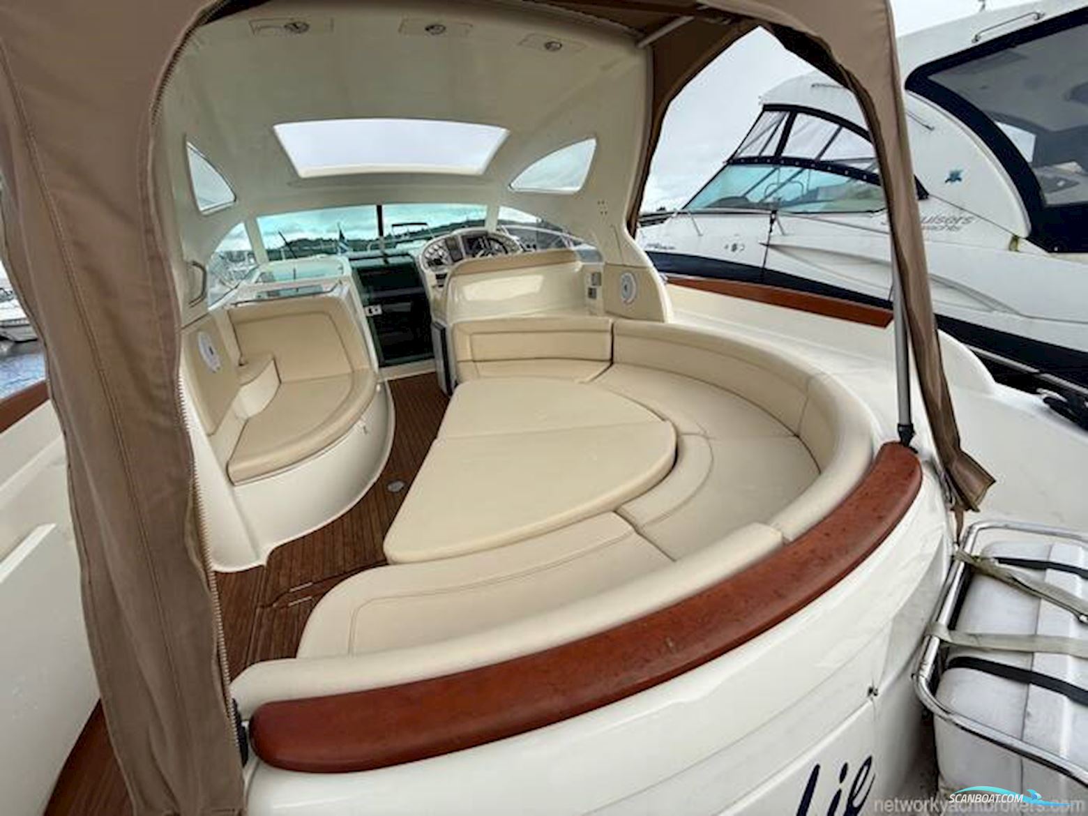 Jeanneau Prestige 34 S Hardtop