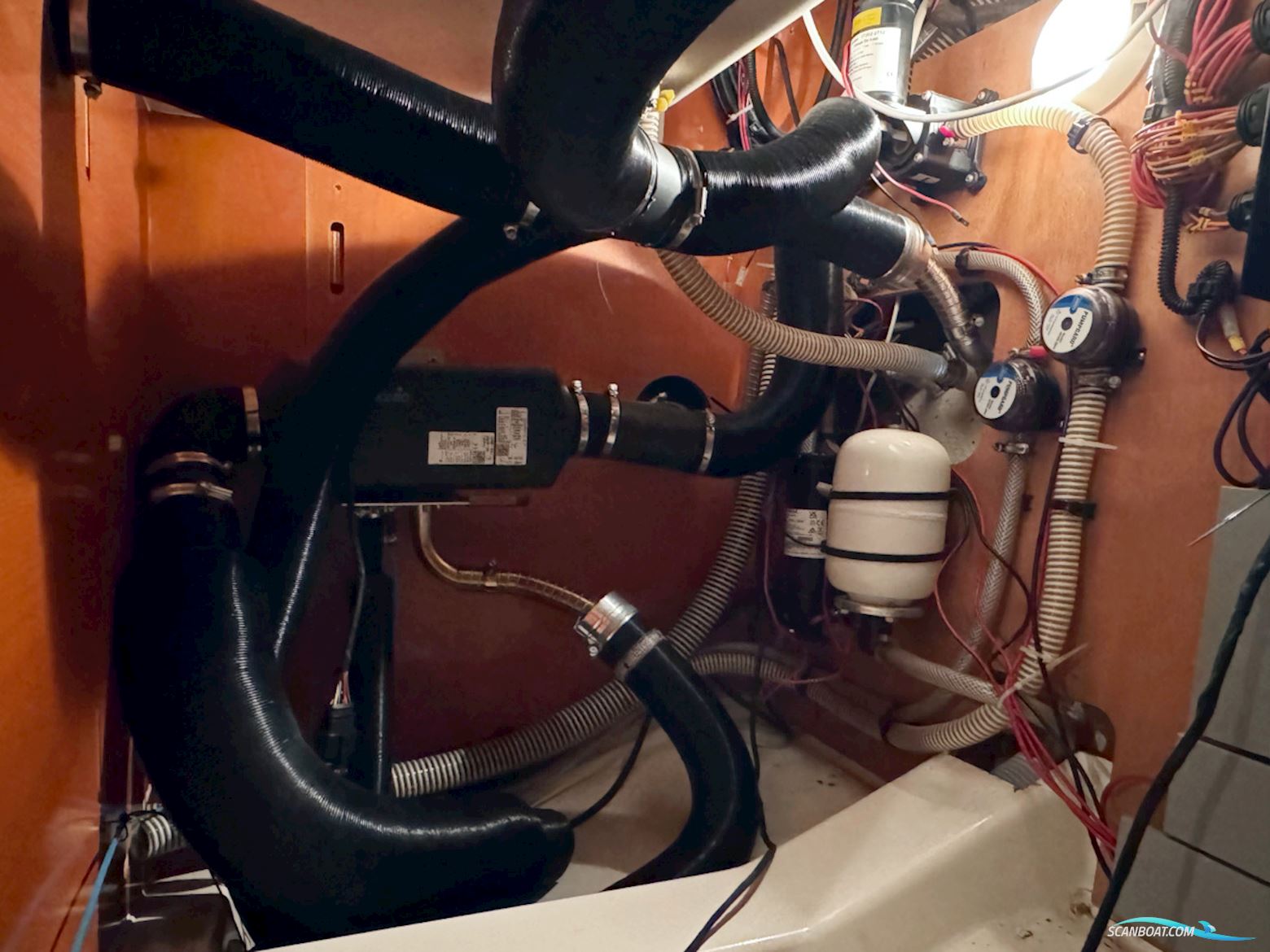 Jeanneau Prestige 34S Volvo Penta D4-260 Evc