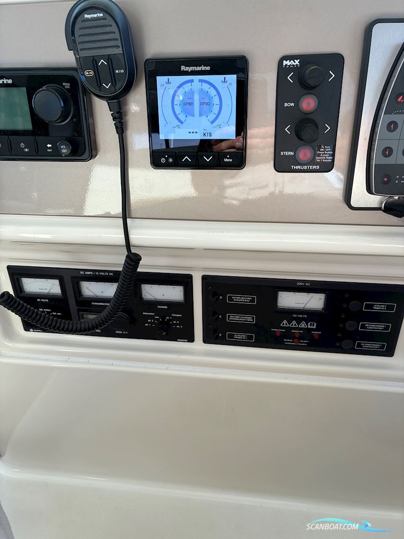 Jeanneau Prestige 36 fly