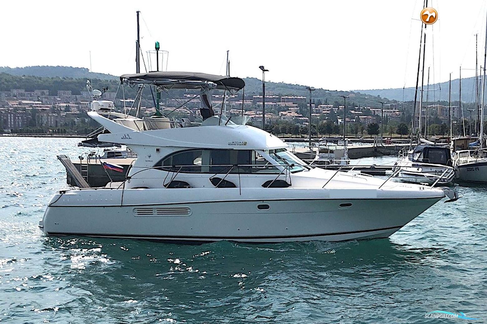 Jeanneau Prestige 36 Motorbåt 2002, med Volvo motor, Slovenien