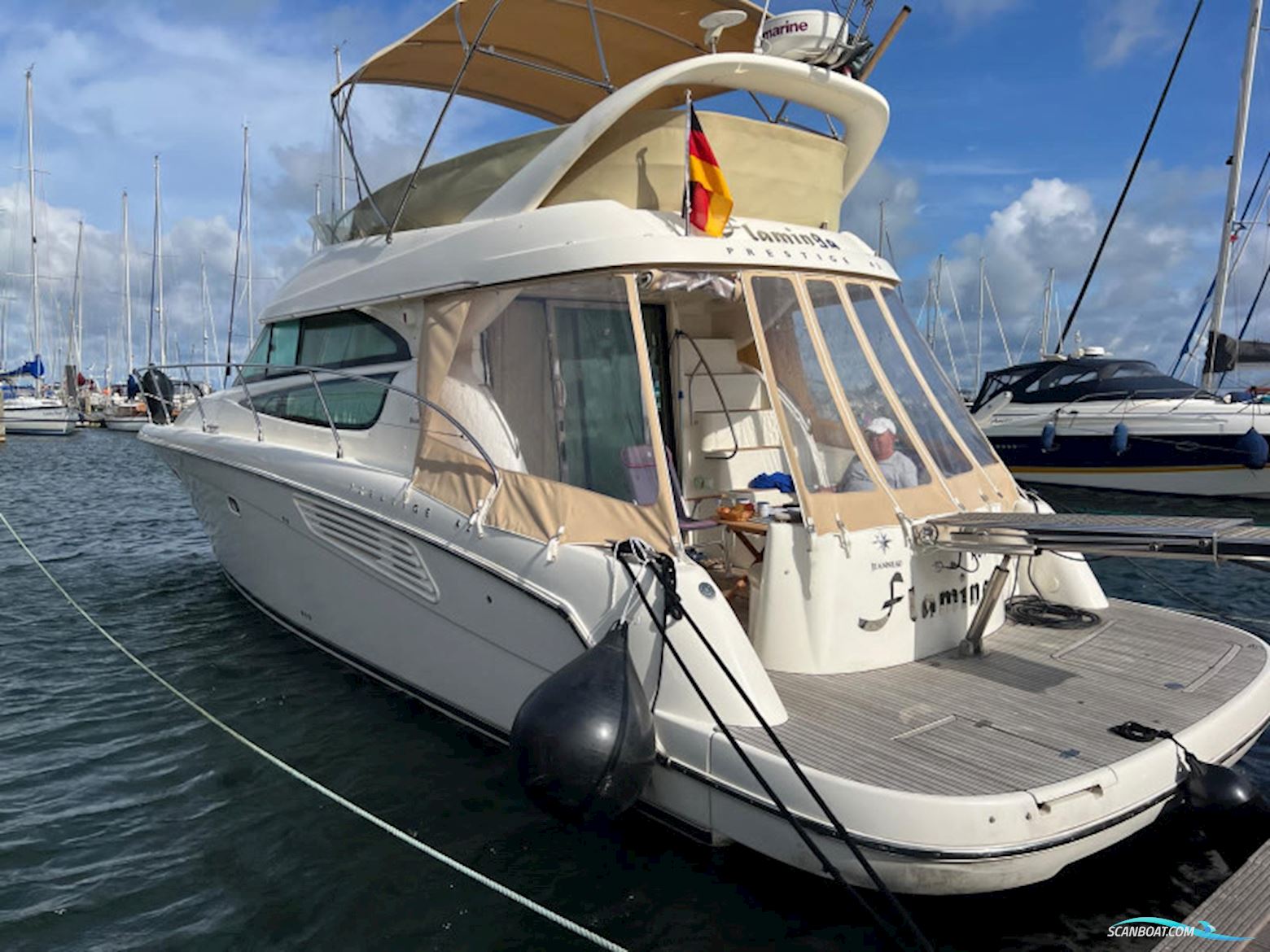 Jeanneau Prestige 42 Fly Motorbåt 2007, med Cummins Qsb 5.9 motor, Tyskland