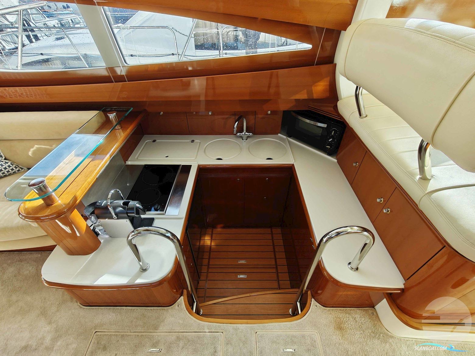 Jeanneau Prestige 46 Flybridge