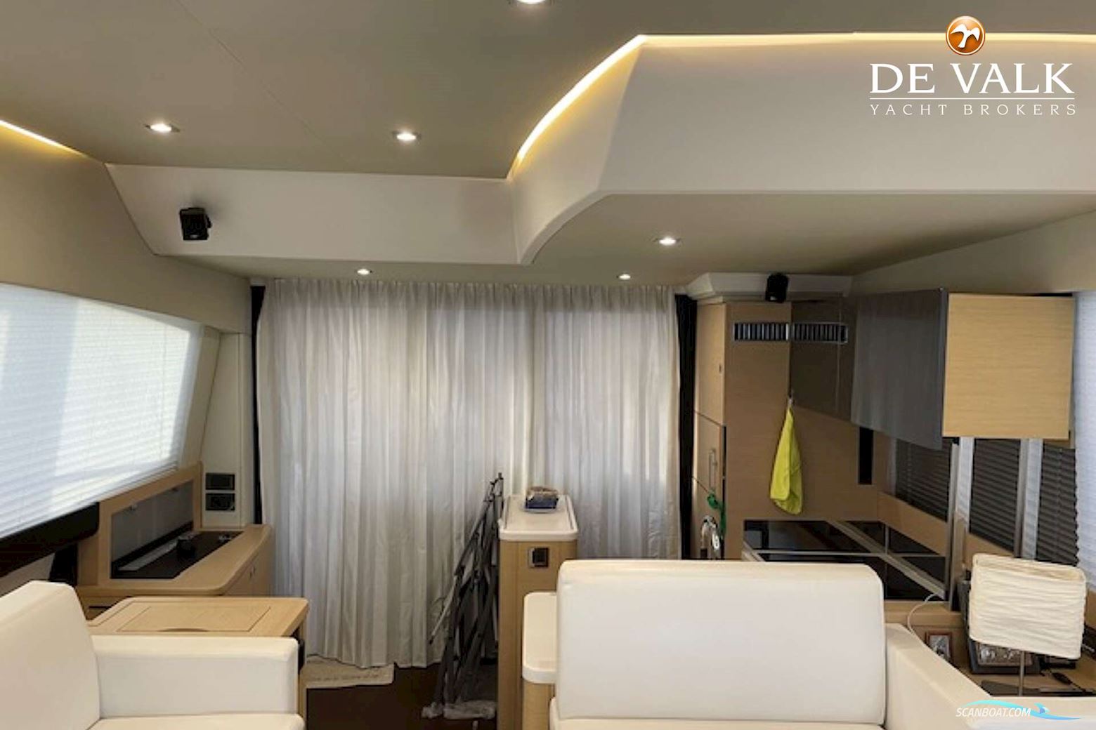 Jeanneau Prestige 50.