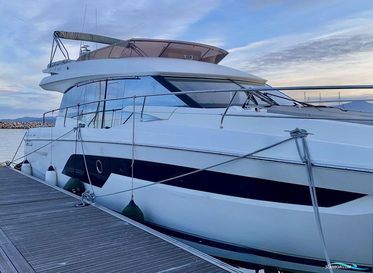 Jeanneau Prestige 520 Fly