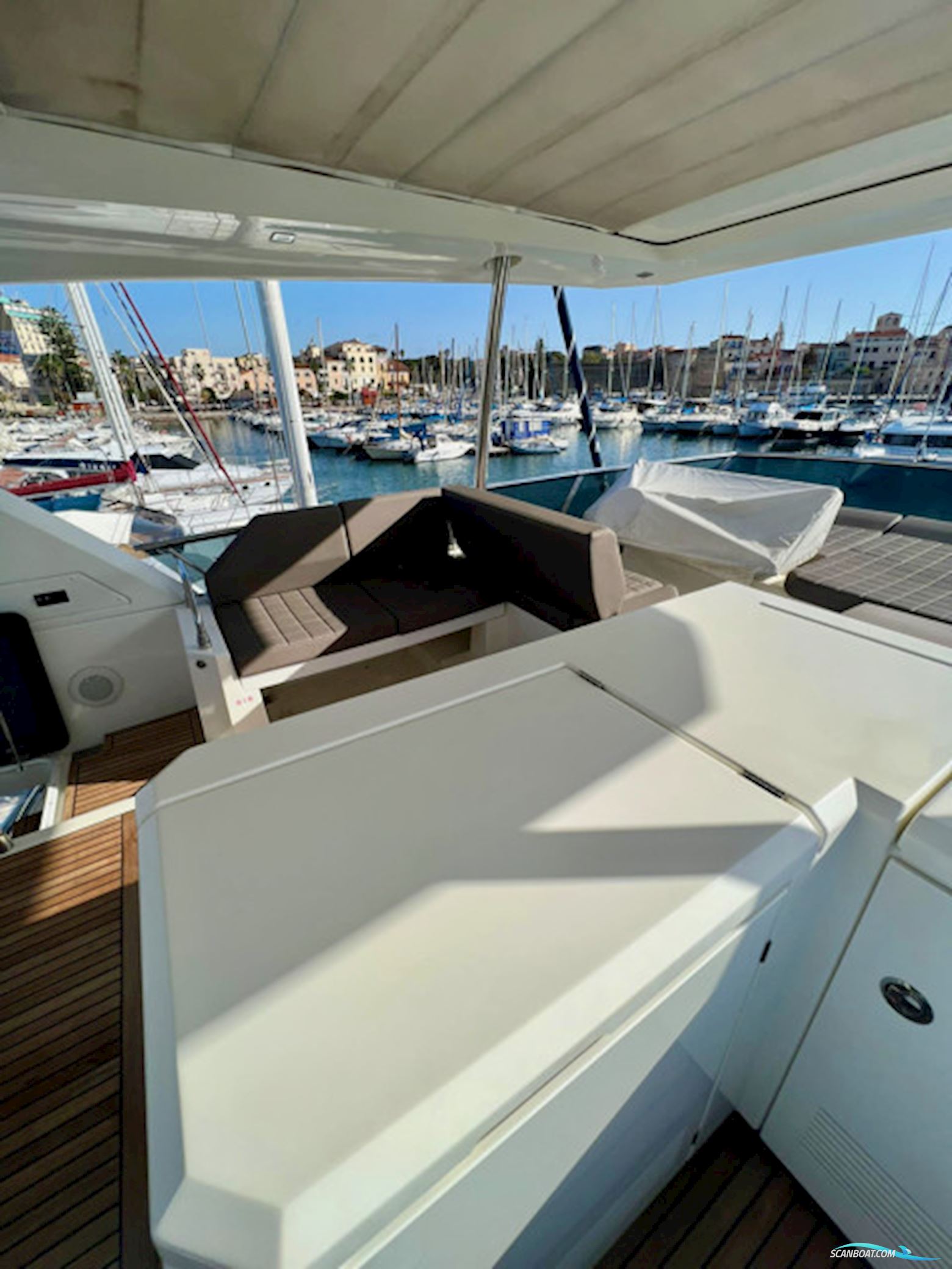 Jeanneau Prestige 630