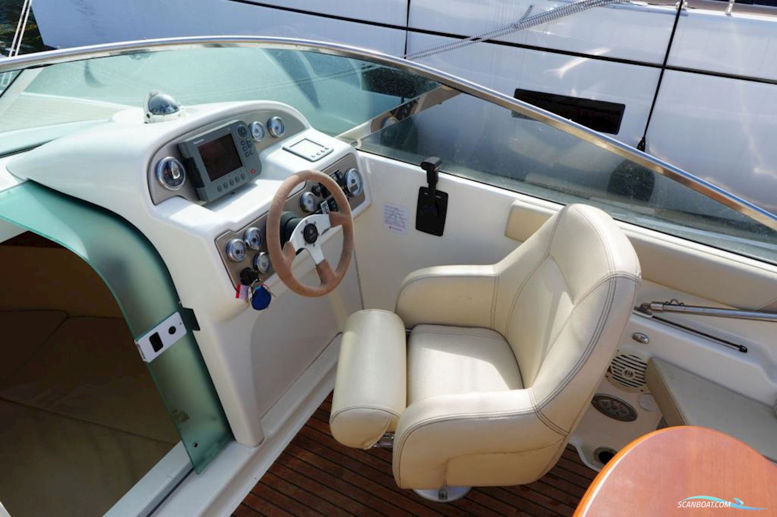 Jeanneau Runabout 755