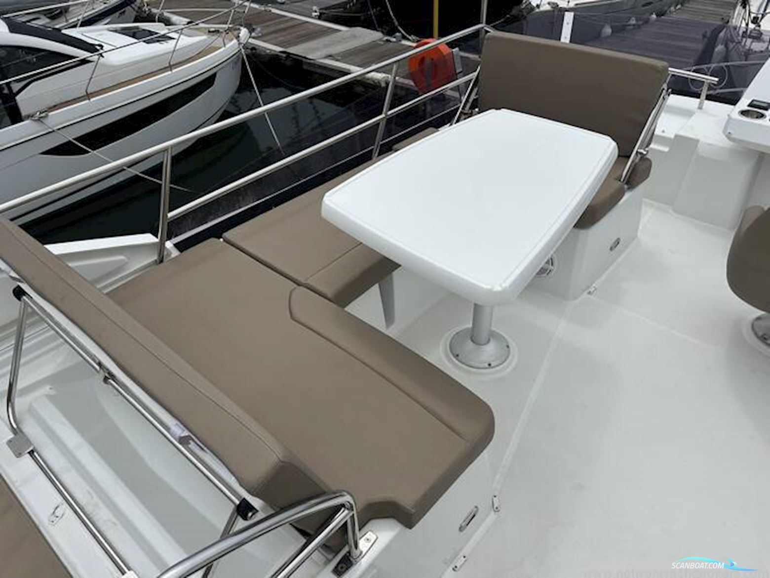 Jeanneau Velasco 37