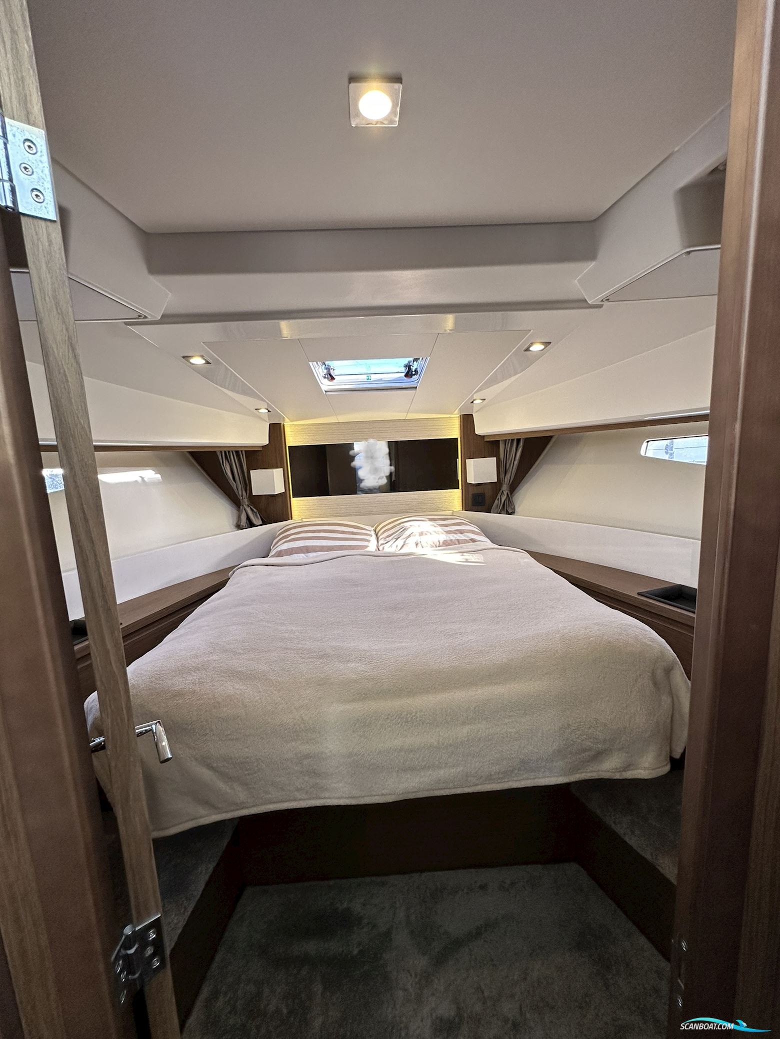 Jeanneau Velasco F 37