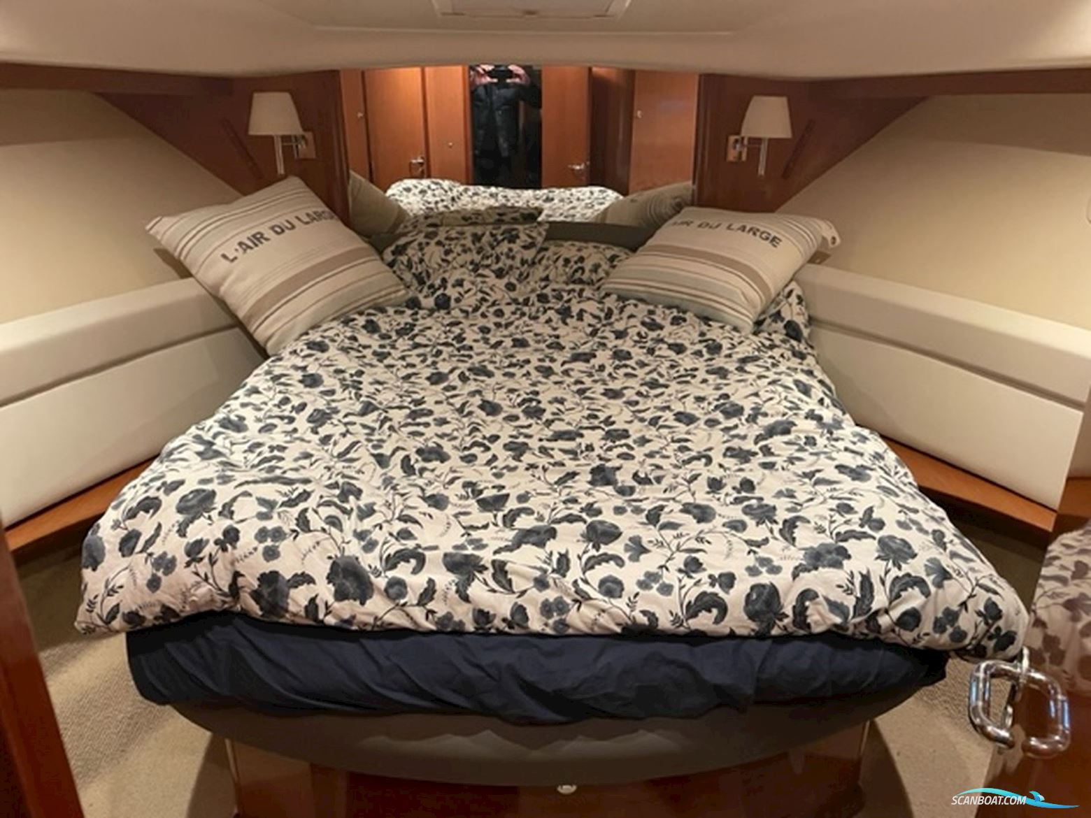 Jenneau prestige 42