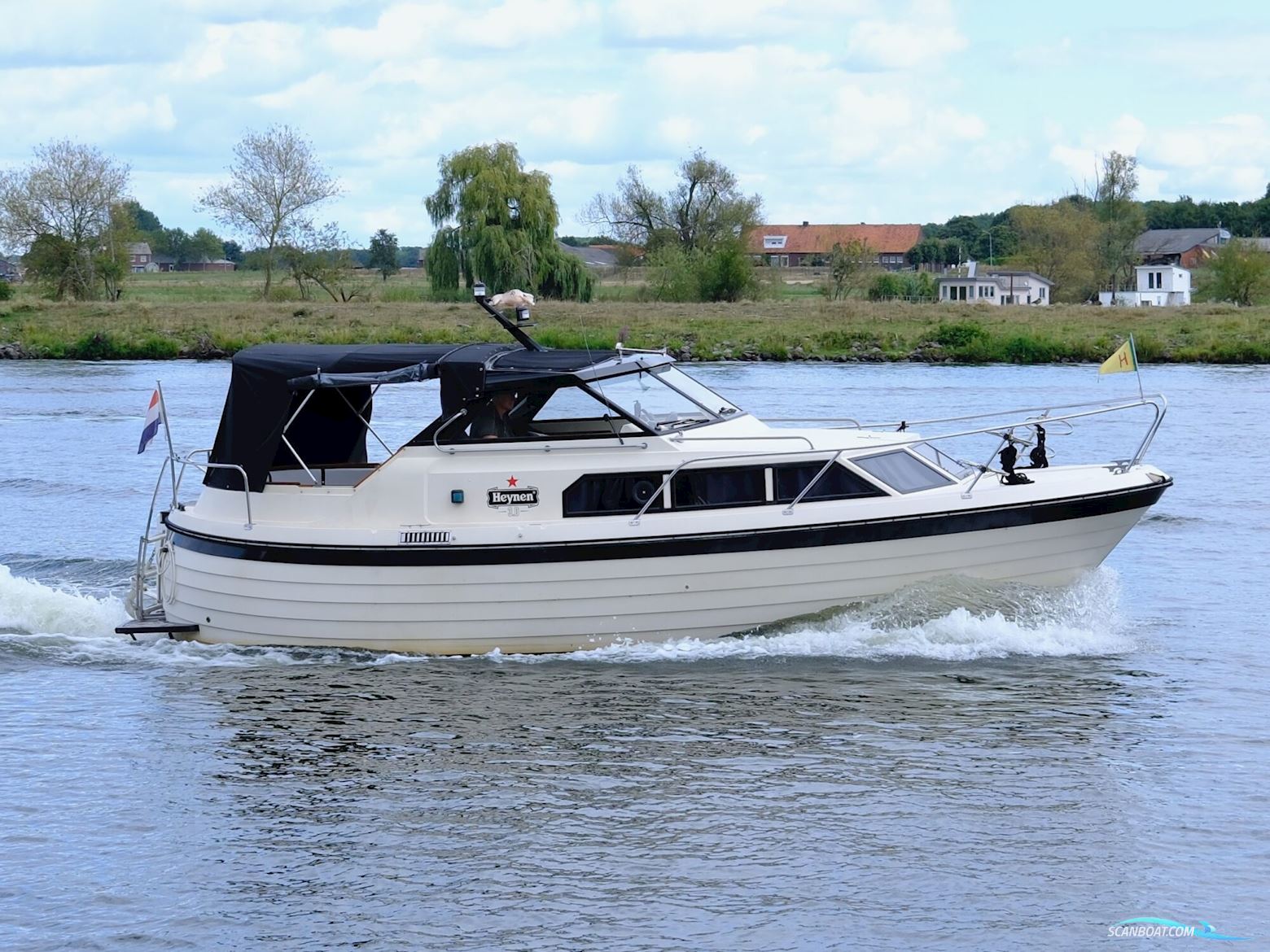 Joda 8100 Cabrio Motorbåt 1984, med Volvo Penta motor, Holland
