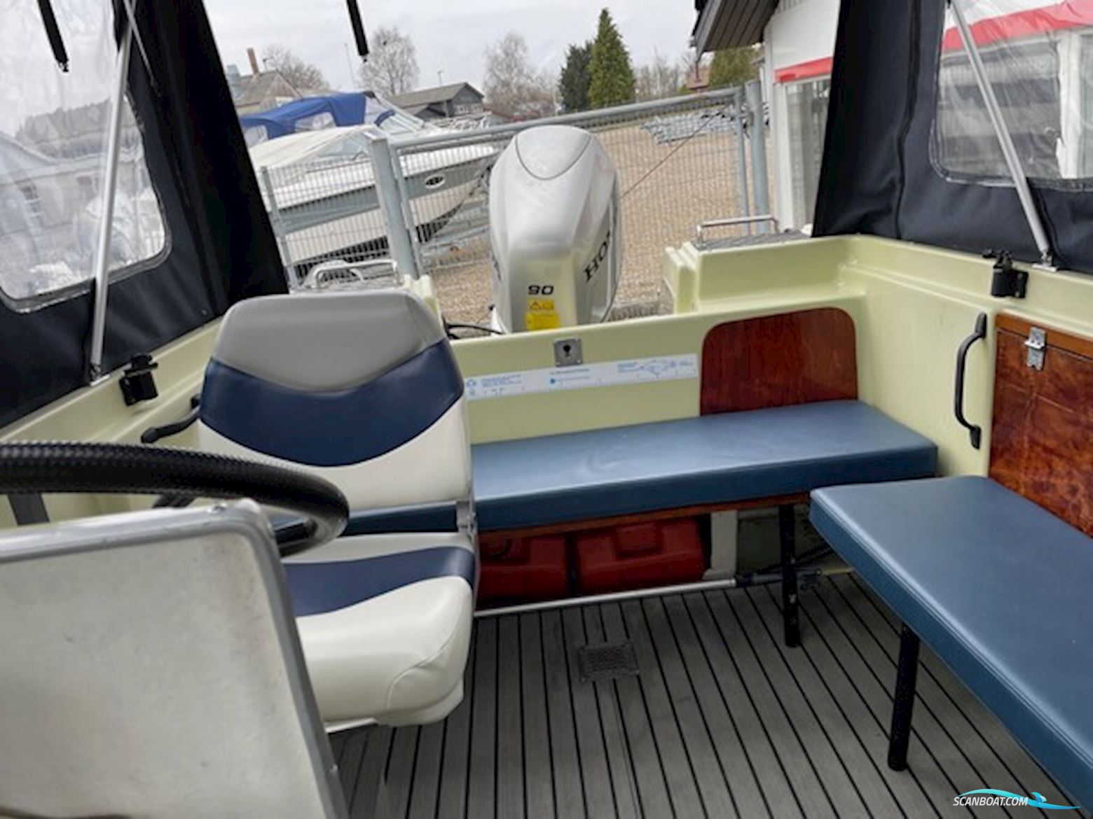 JOFA WINTH 555 HT med 90 hk Honda-EFI 4 takt og 1600 kg Brenderup bådtrailer