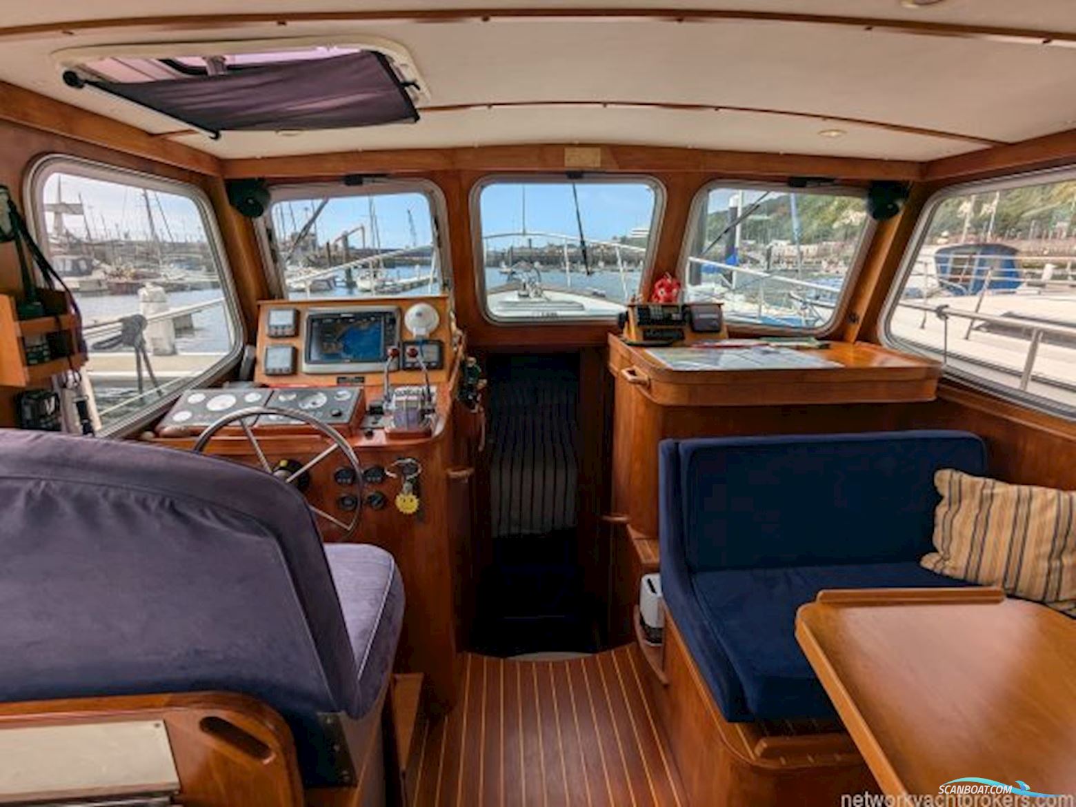 Kent Cory Yachts 33