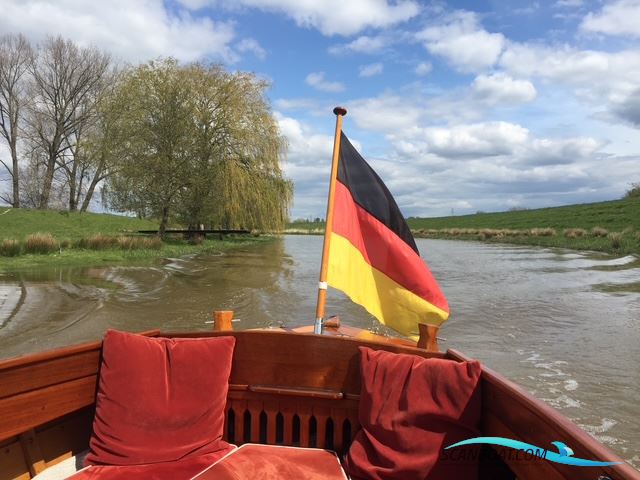 Klassisches Tuckerboot