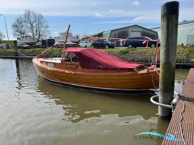 Klassisches Tuckerboot