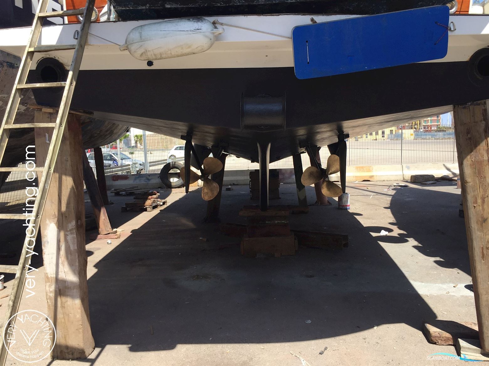 Kong & Halvorsen Island Gipsy 44