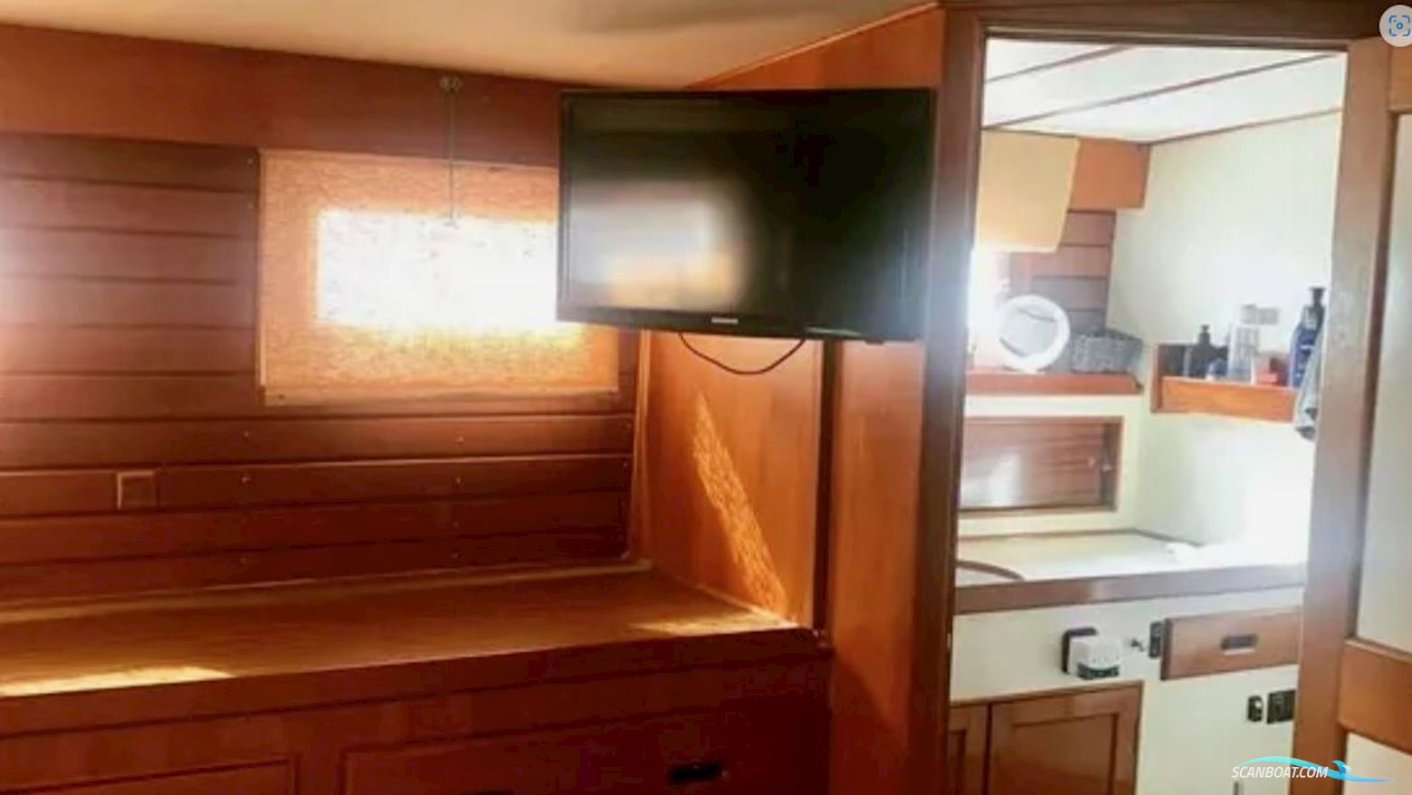 Kong And Halversen HK Island Gypsy 44