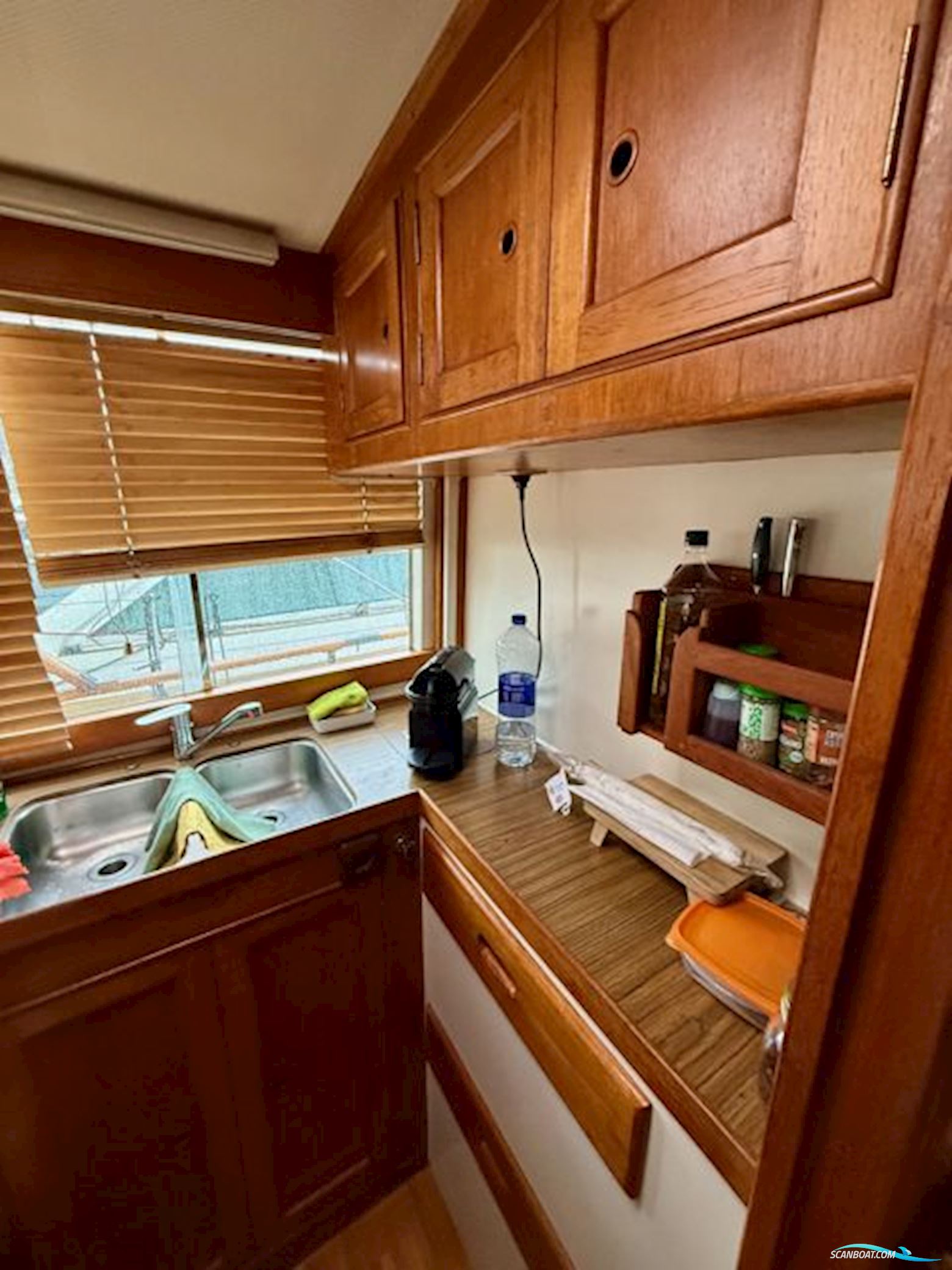 Kong And Halversen HK Island Gypsy 44