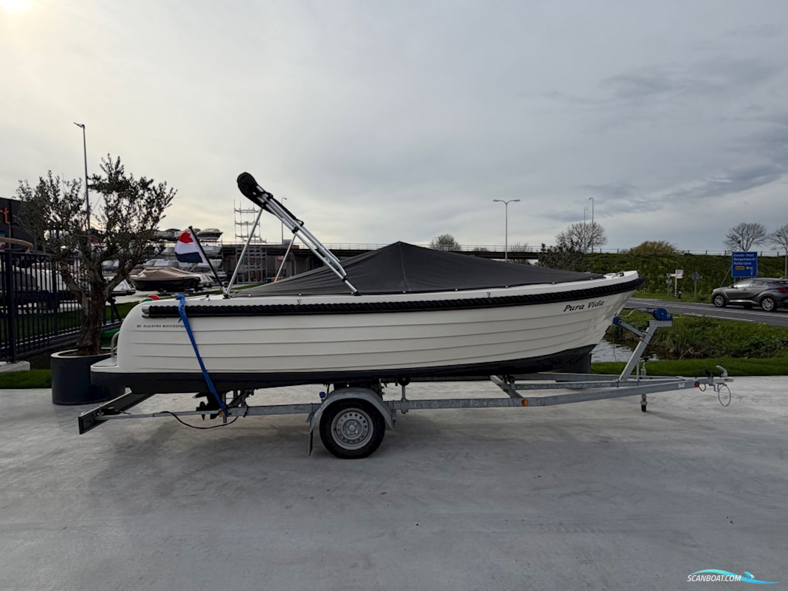 Lago Amore 570 Tender Occasion