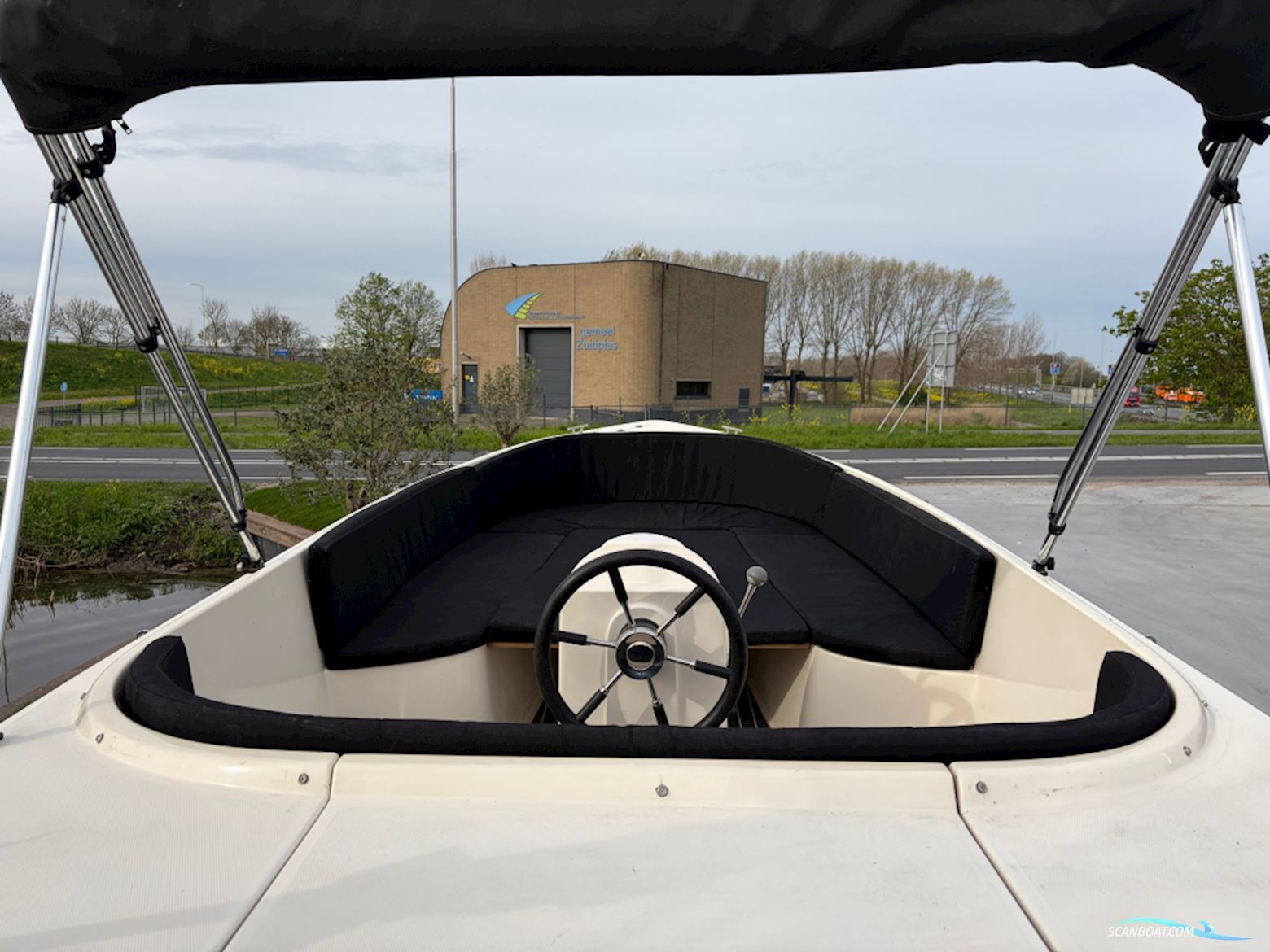 Lago Amore 570 Tender Occasion