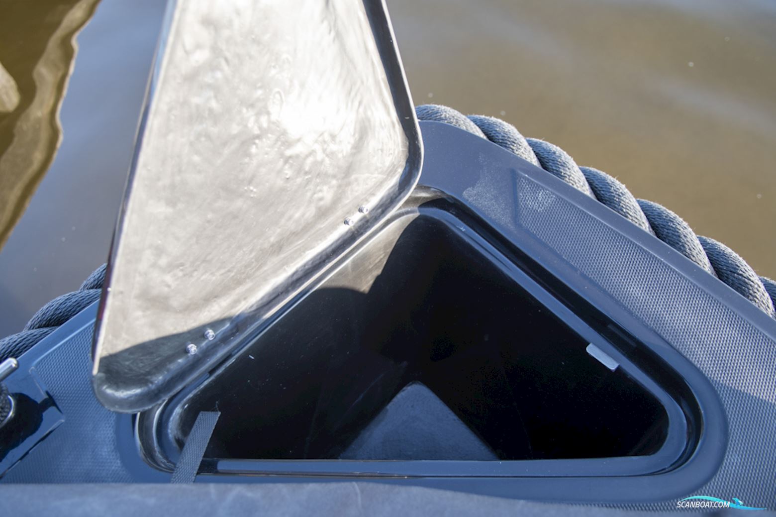 Lago Amore 595 Tender