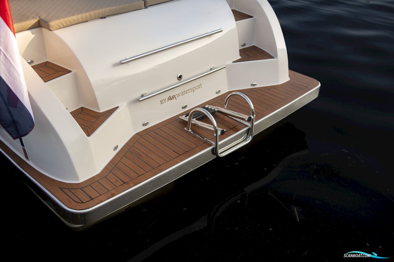 Lago Amore 633 Tender