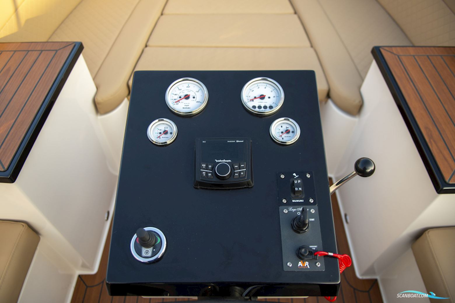 Lago Amore 633 Tender