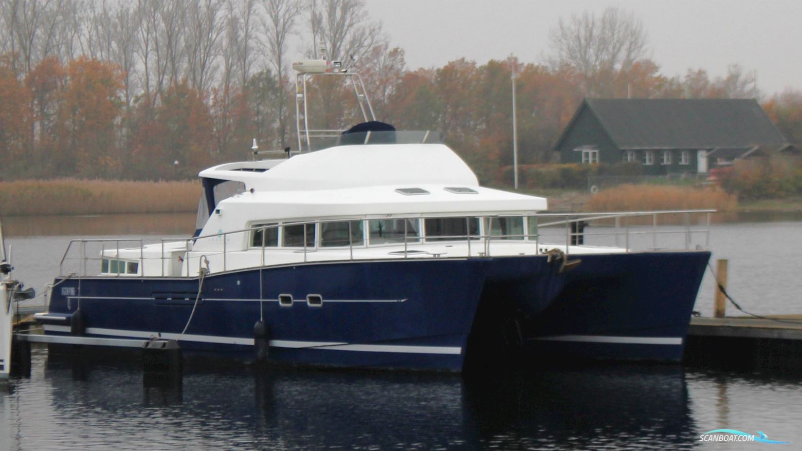 Lagoon 43 Power 3 cabins 