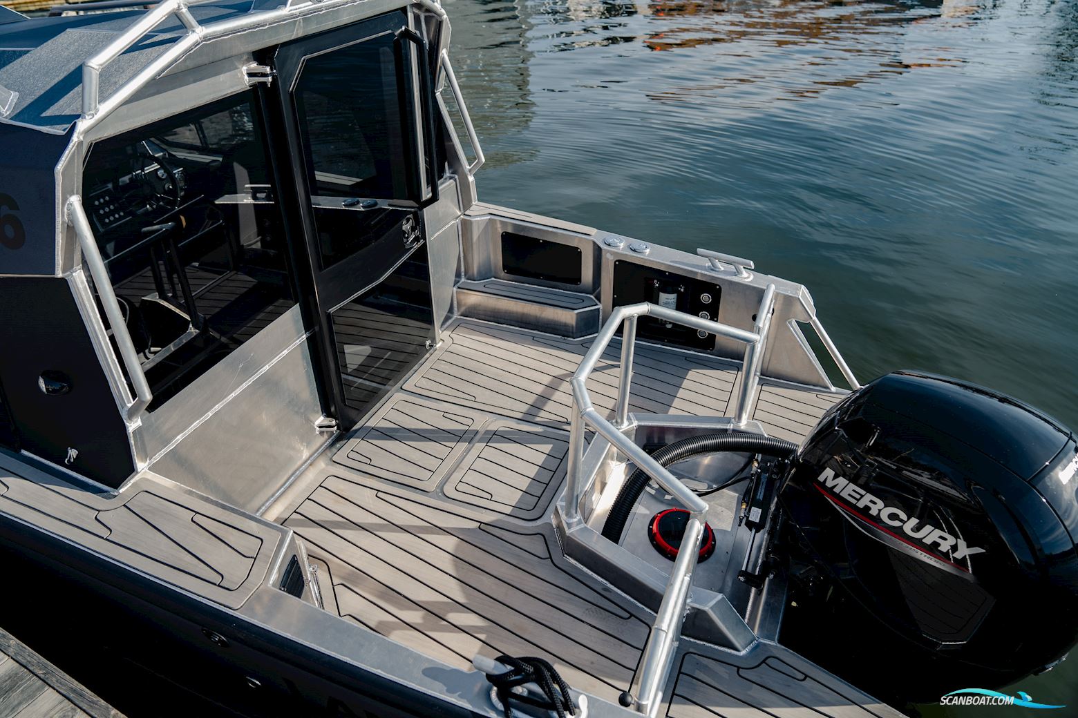 Landx X6 Aluminium Cabin Boat