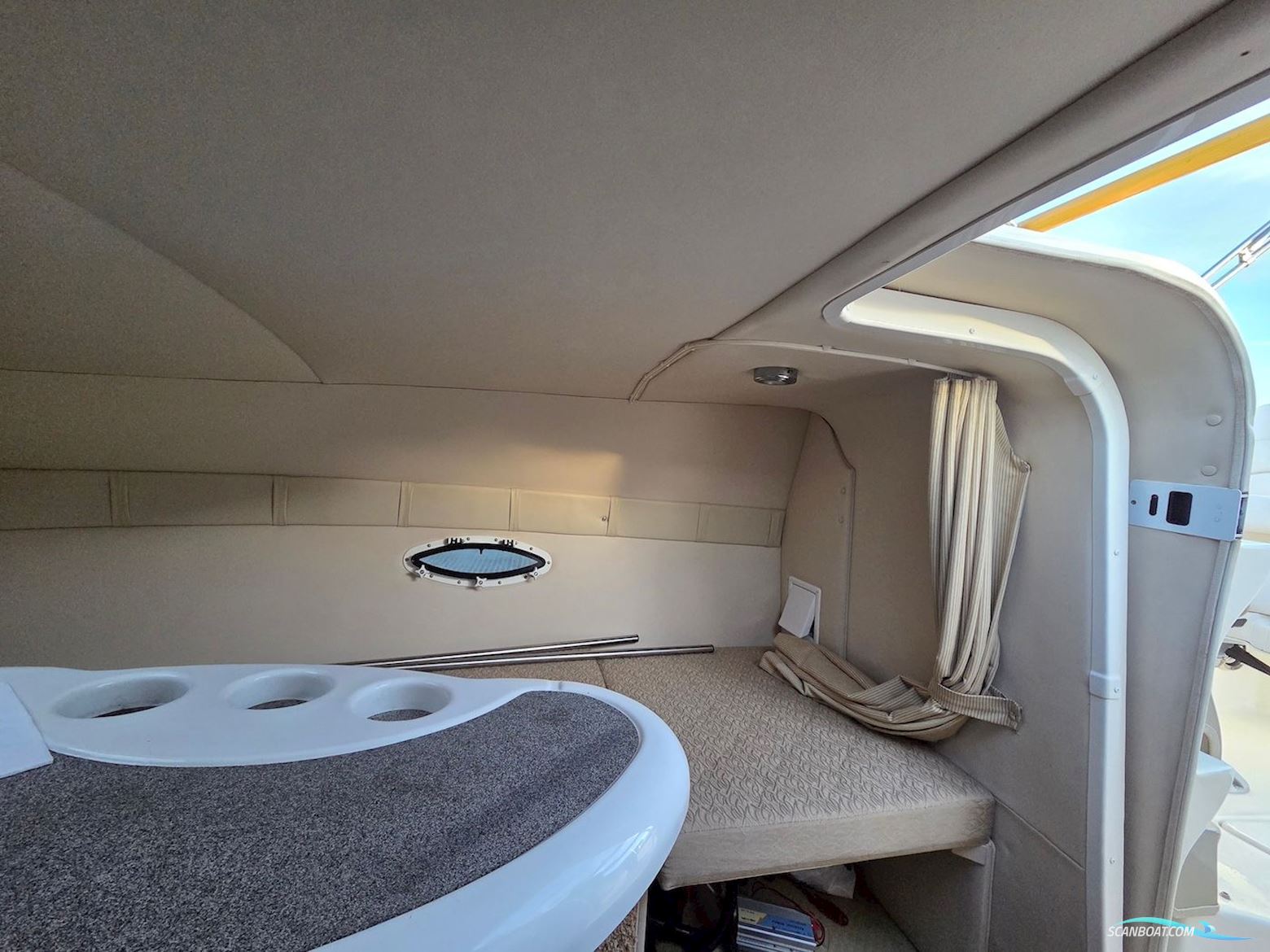 Larson 220 Cabrio Cuddy