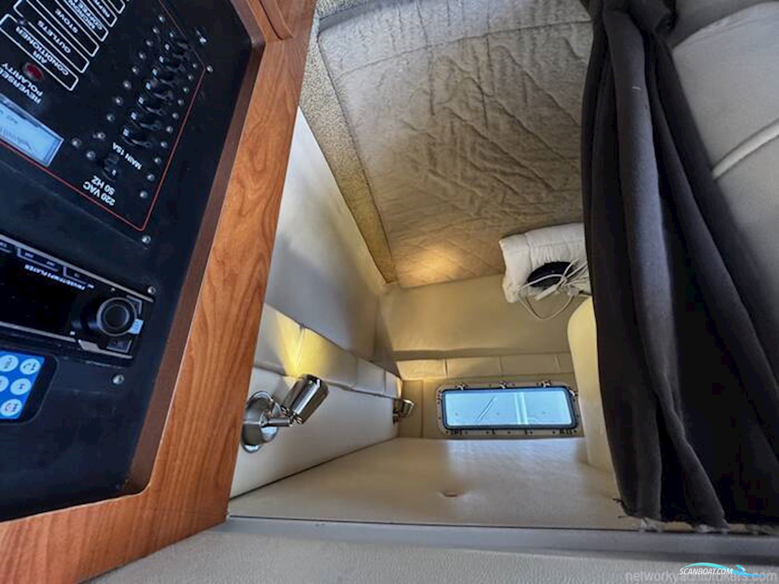 Larson 240 Cabrio