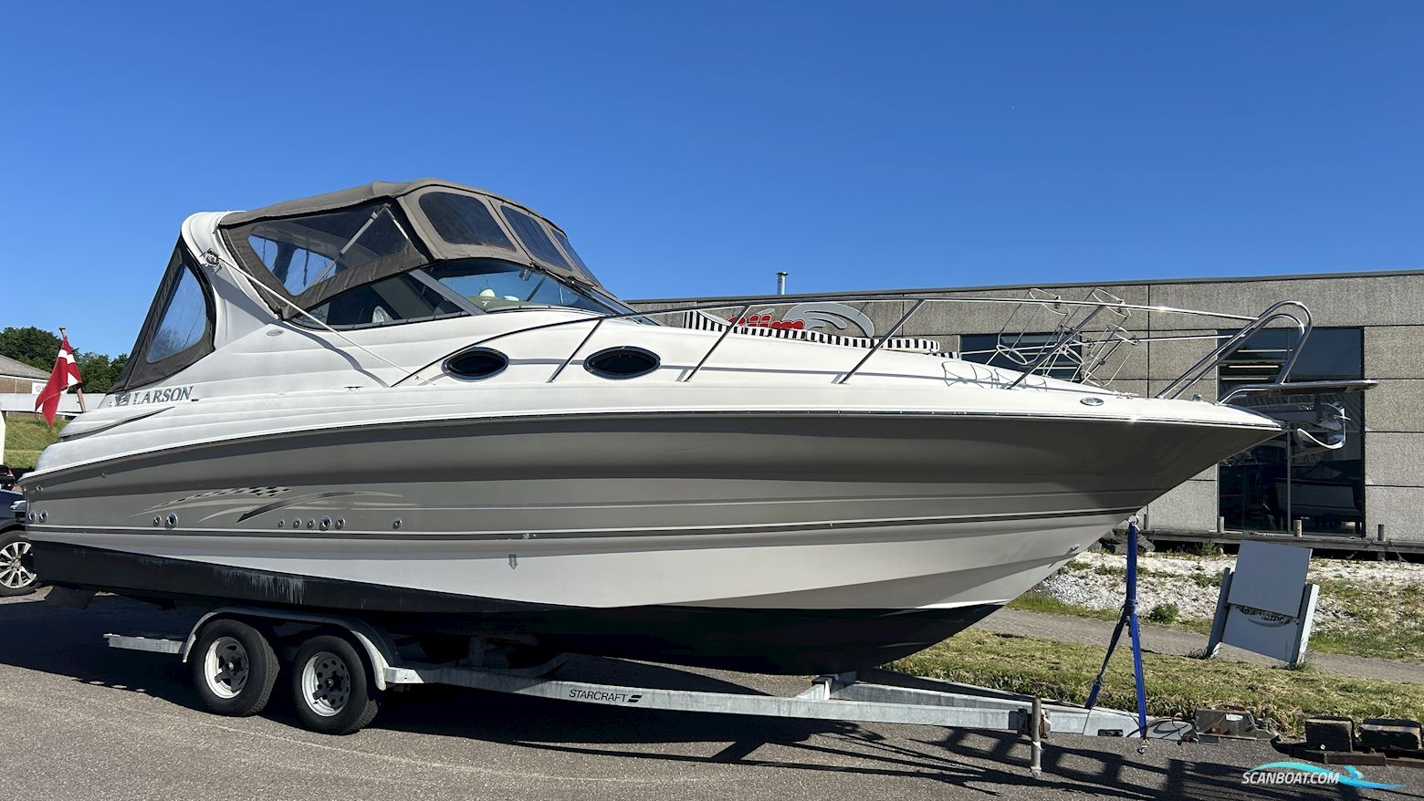 Larson 290 Cruiser