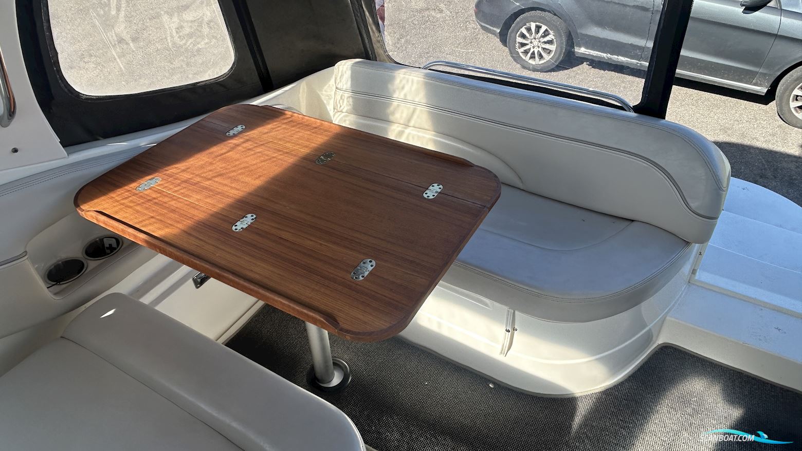 Larson 290 Cruiser